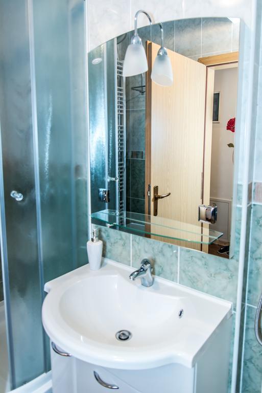 Apartment Flores Osijek Zewnętrze zdjęcie