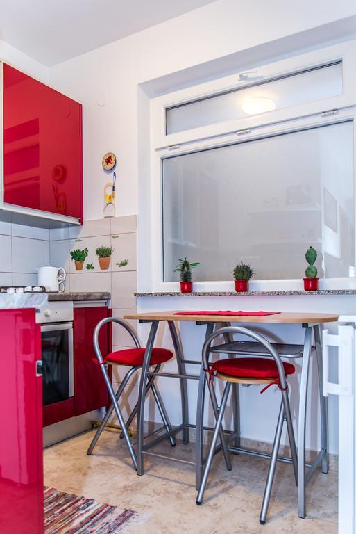 Apartment Flores Osijek Zewnętrze zdjęcie