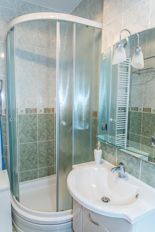 Apartment Flores Osijek Zewnętrze zdjęcie
